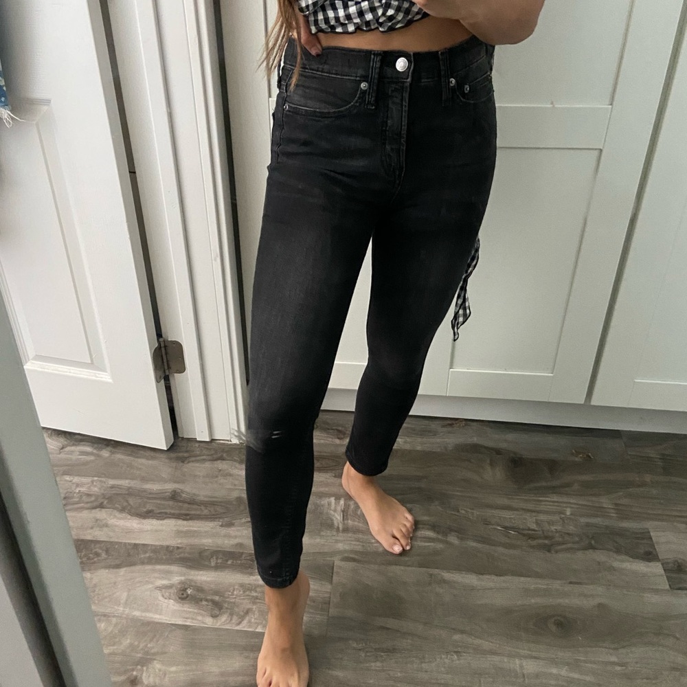 BLACK HIGH RISE DENIM - Picture 1 of 3